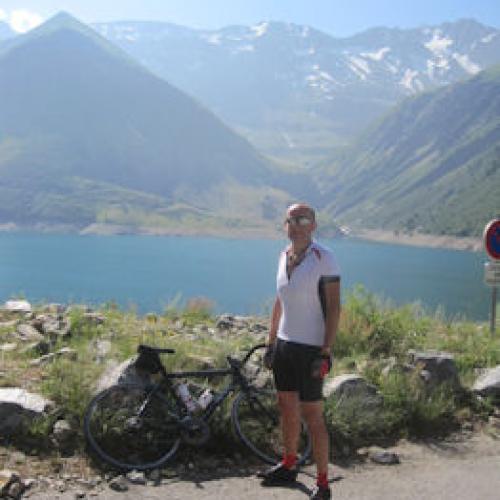 Iain Croix De Fer In Background